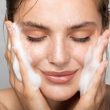 朝洗顔におすすめの拭き取り化粧水10選！乾燥や毛穴ケアも！