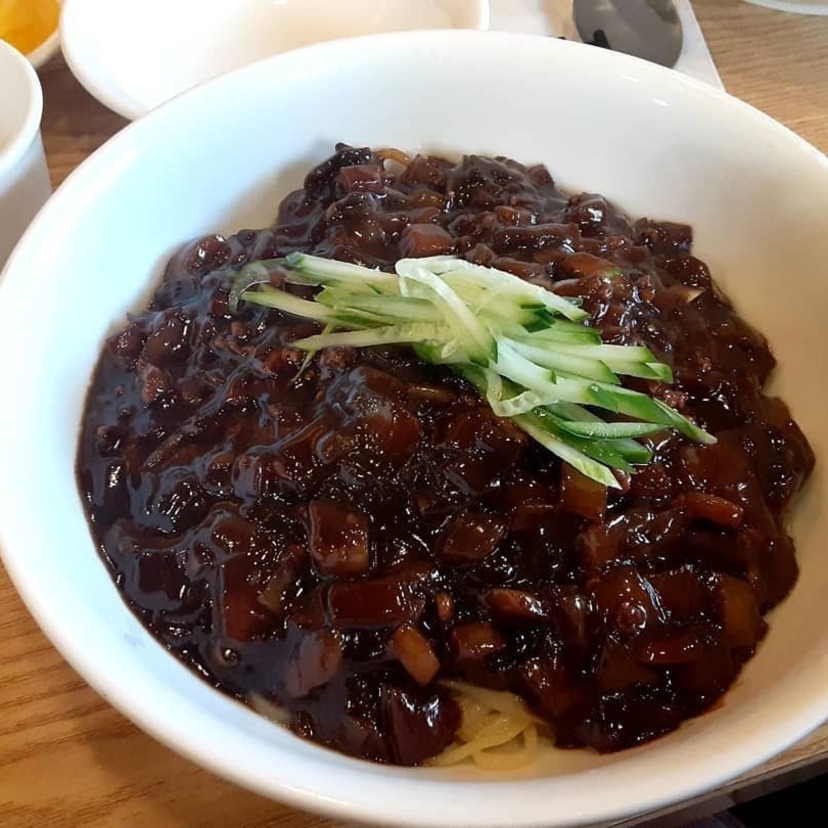 バレンタインにジャージャー麺？韓国のバレンタイン文化をご紹介！
