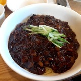 バレンタインにジャージャー麺？韓国のバレンタイン文化をご紹介！